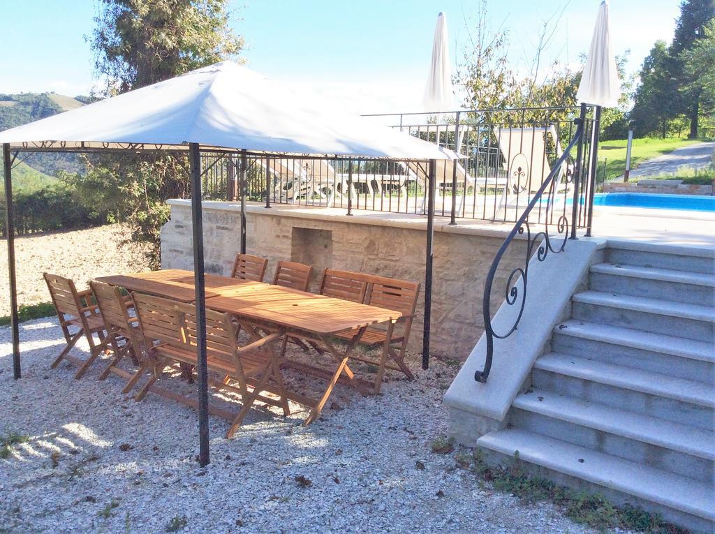 Casetta In Pietra Acqualagna Exterior photo